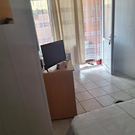 Casa Nicol * 科斯蒂内什蒂